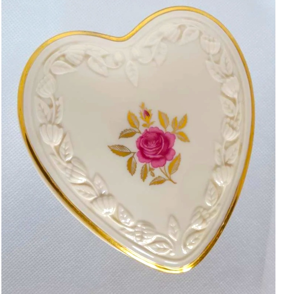 ❤️❤️Vintage Lenox Rose trinket box 🌹